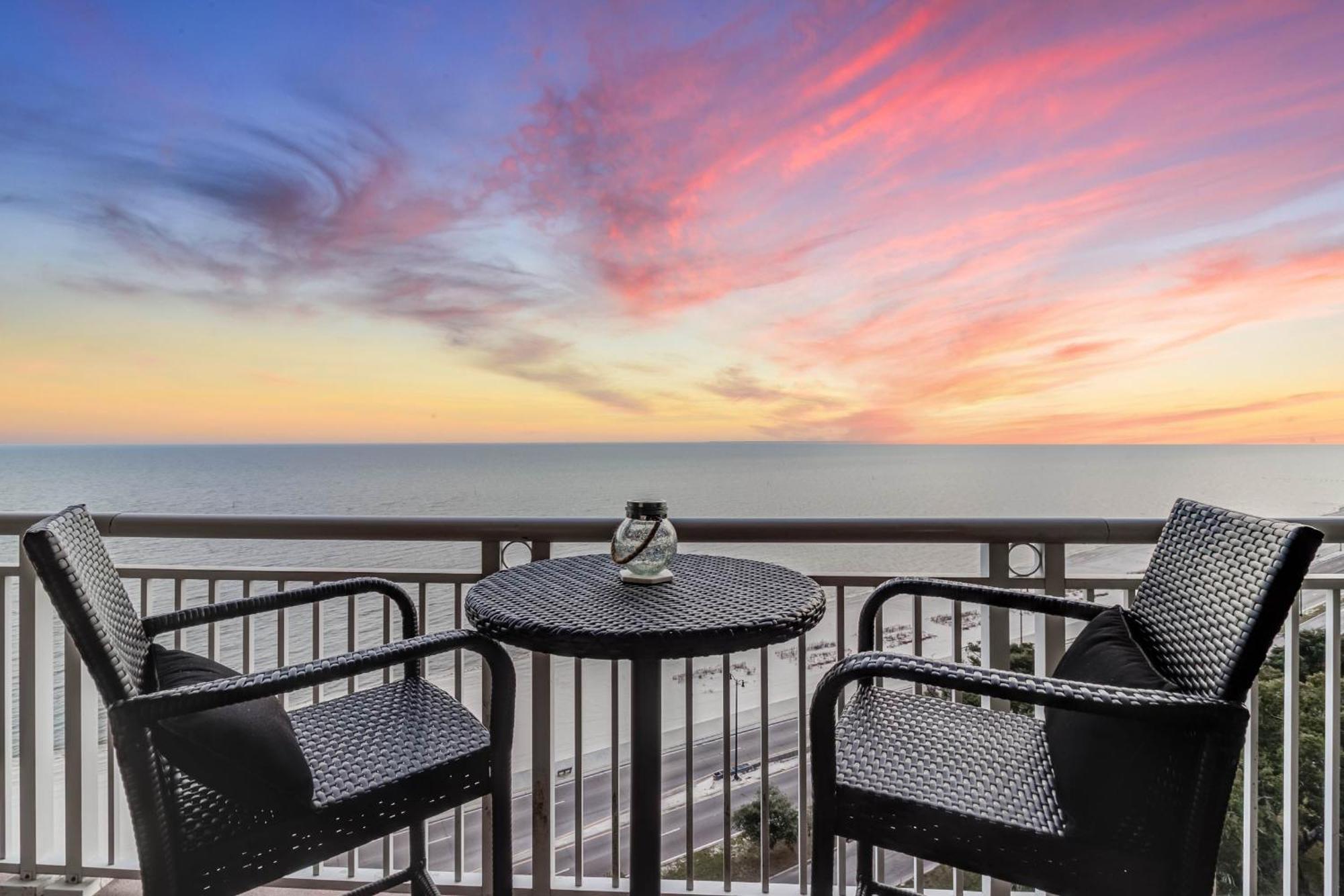 Gorgeous Oceanview 3Br Luxury Condo - Latitude Gulfport Exteriér fotografie