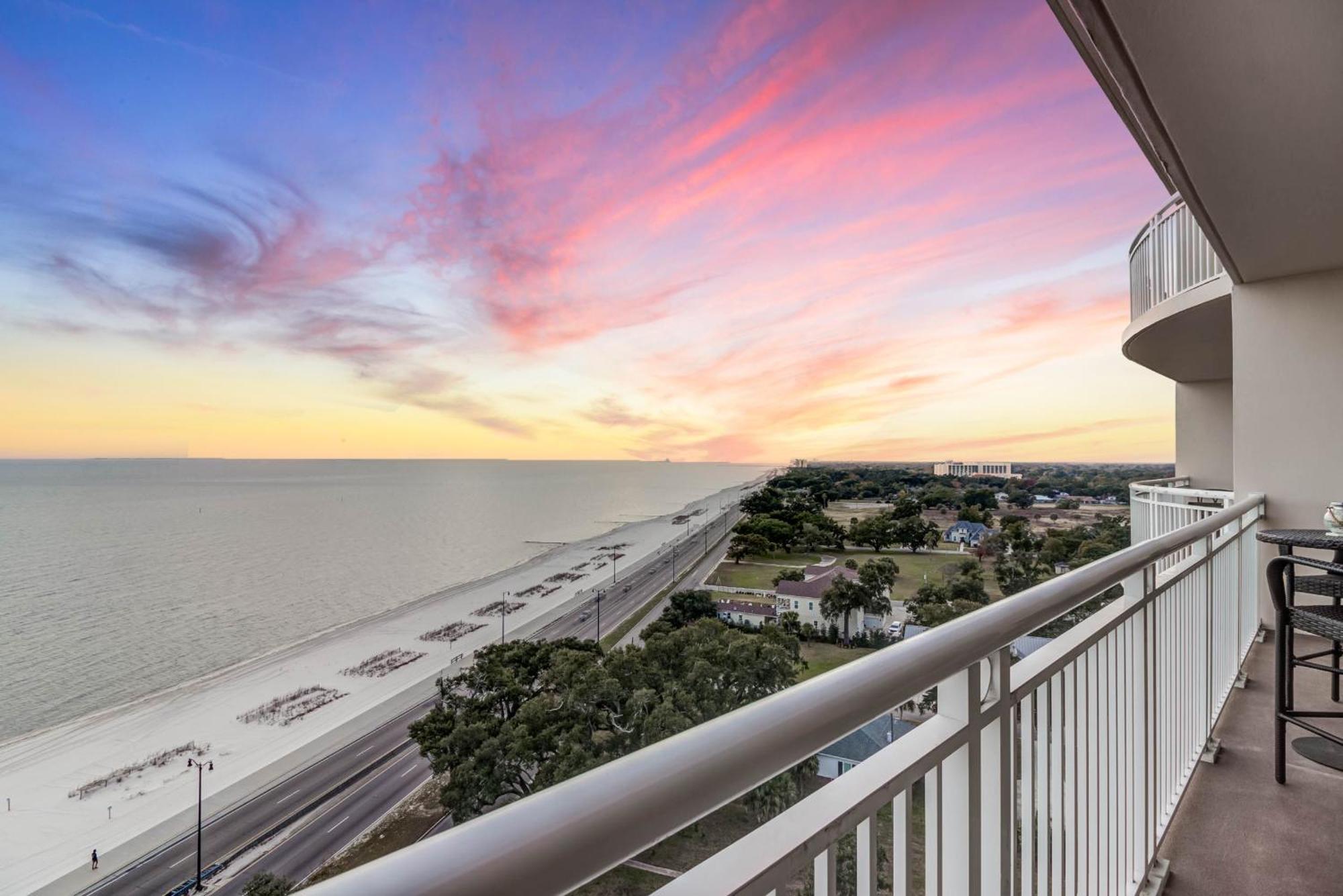 Gorgeous Oceanview 3Br Luxury Condo - Latitude Gulfport Exteriér fotografie